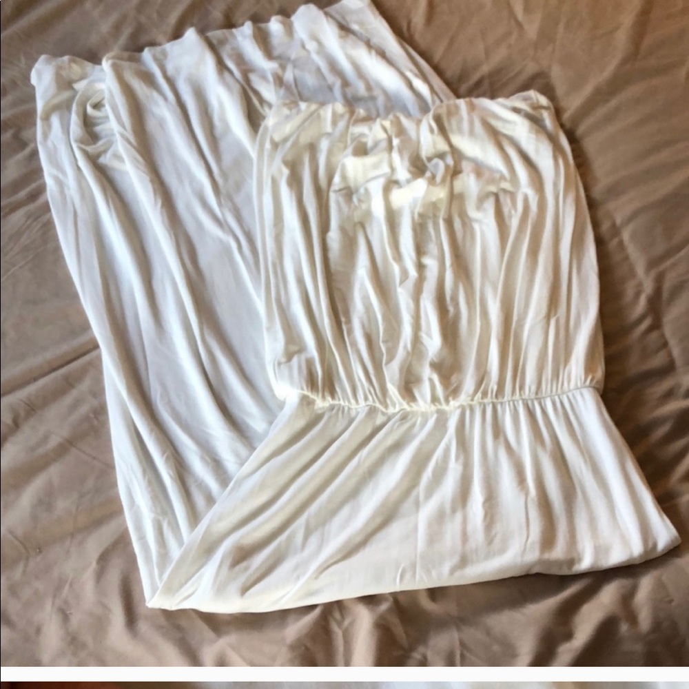 Dress - Picture 3 of 4